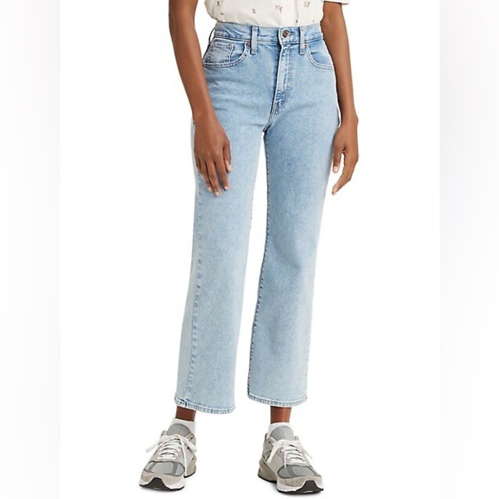 Levi’s High Waisted Crop Flare - Light Wash